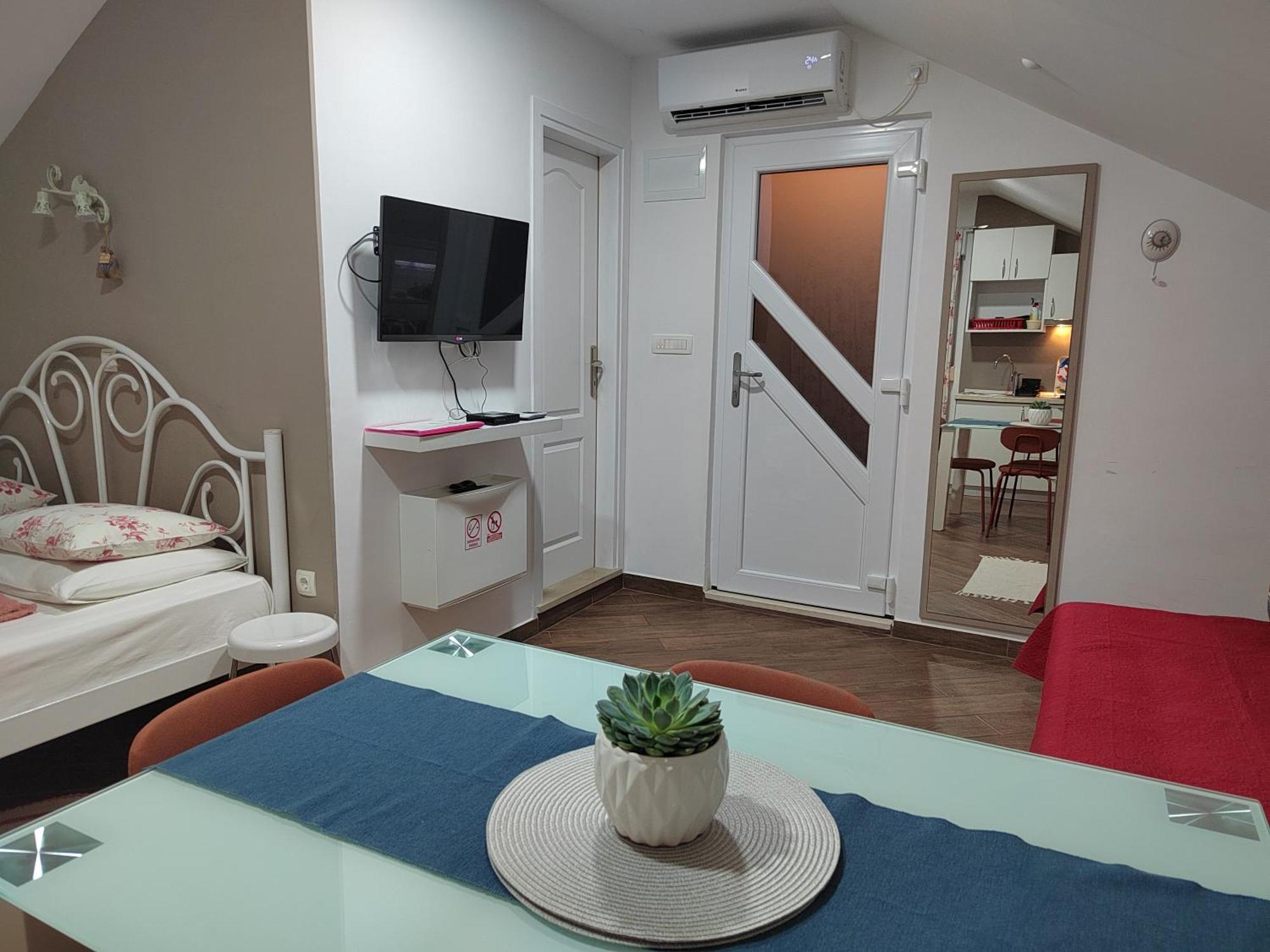 Apartmani Matija Mlini Luaran gambar